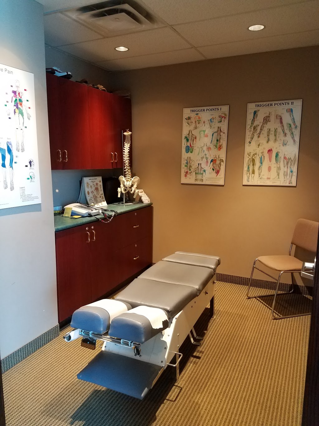 Eglinton Chiropractic and Massage Centre | 5555 Eglinton Ave W #201, Etobicoke, ON M9C 5M1, Canada | Phone: (416) 640-1630