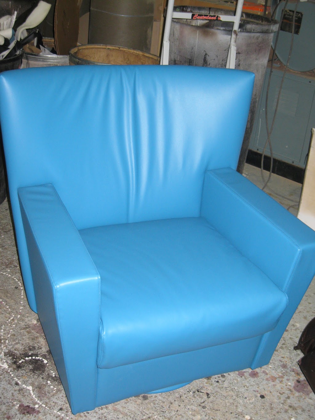 Artisan Mobile Upholstery | 21432 Highway 14, Sherwood Park, AB T8E 1G9, Canada | Phone: (780) 297-5123