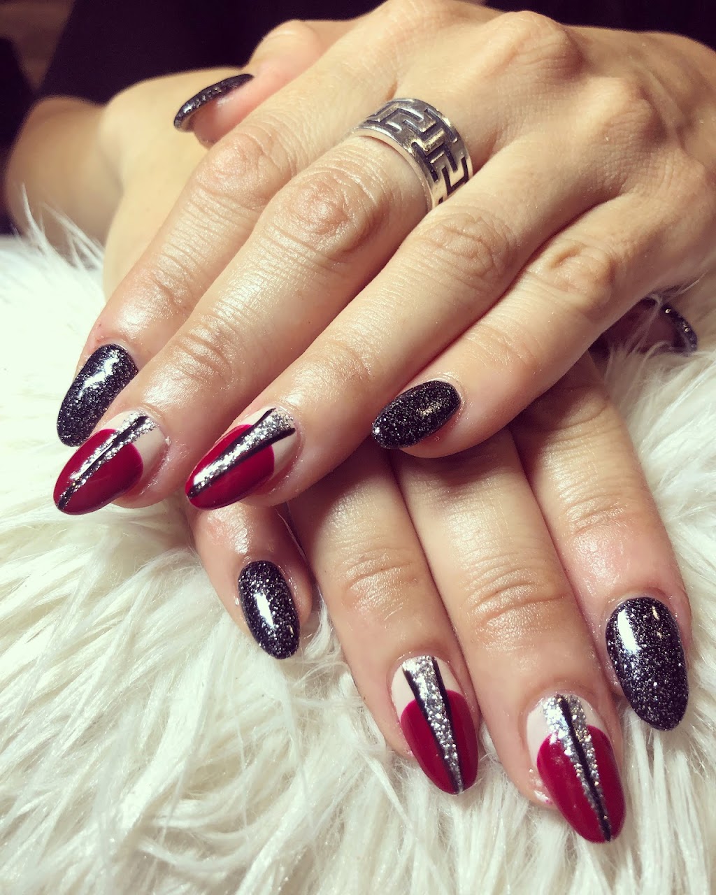 Miti Nails | 2021 Haddow Dr NW, Edmonton, AB T6R 2P2, Canada | Phone: (780) 680-6426