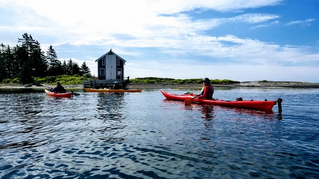 Pleasant Paddling | 245 The Point Rd, Lunenburg, NS B0J 2C0, Canada | Phone: (902) 541-9233