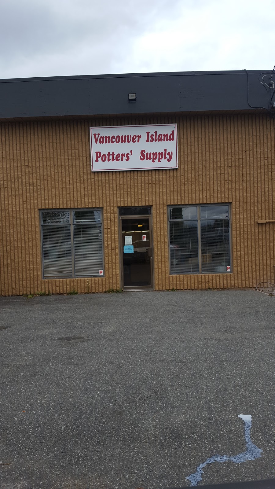 Vancouver Island Pottery Supply | 515 Stanford Ave E, Parksville, BC V9P 1V6, Canada | Phone: (250) 248-2314