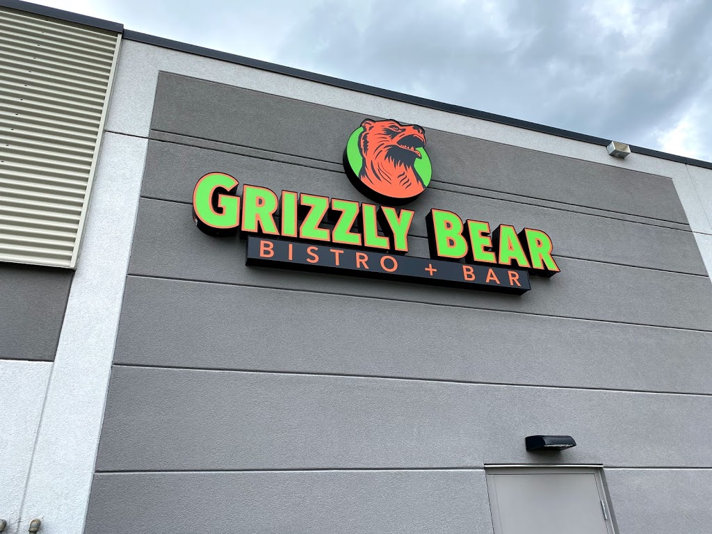 Grizzly Bear Bistro and Bar | 1730 Pier Mac Way #103, Kelowna, BC V1V 3E7, Canada | Phone: (604) 787-1598