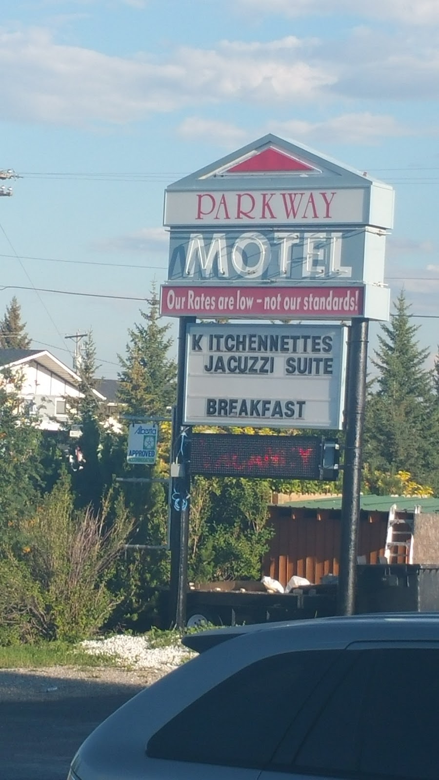 Parkway Motel & European Lodges | 1070 Waterton Ave, Pincher Creek, AB T0K 1W0, Canada | Phone: (403) 627-3344