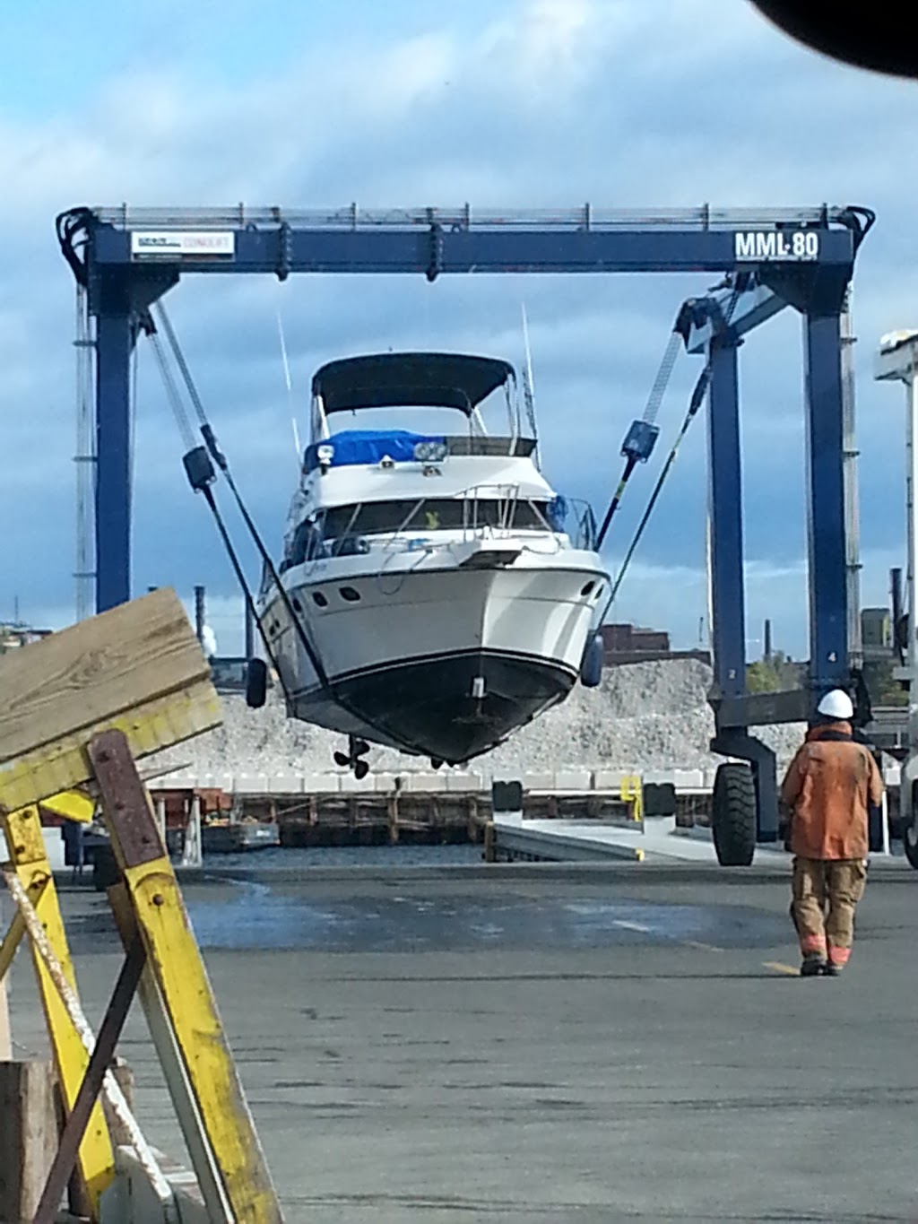 Harbour West Marina Boat Storage | 210 Hillyard St, Hamilton, ON L8L 6B6, Canada | Phone: (905) 525-3622