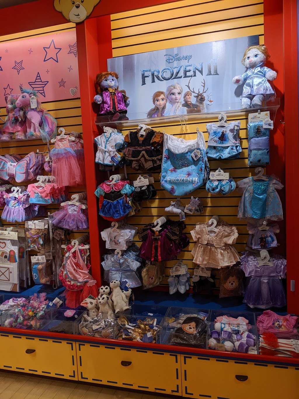 Build-A-Bear Workshop | 100 Bayshore Dr, Nepean, ON K2B 8C1, Canada | Phone: (343) 804-0500