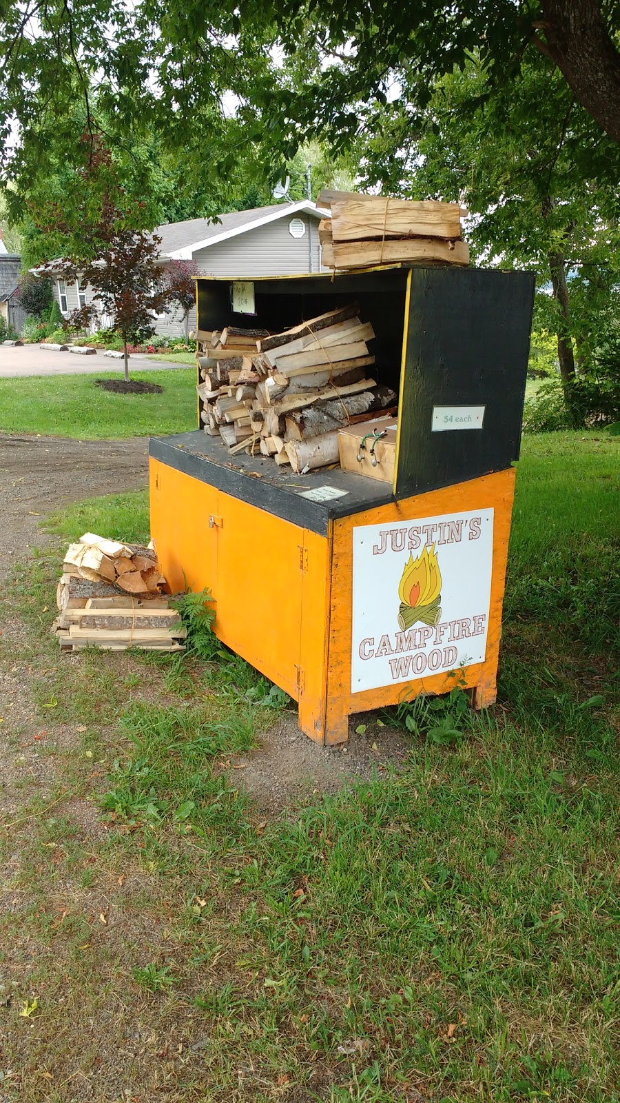 Justins Campfire Wood | 2755 Main St, Hillsborough, NB E4H 2X2, Canada | Phone: (506) 232-2987