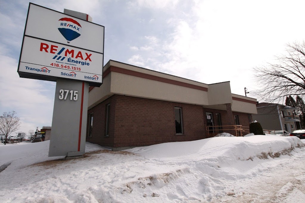 Gilles Boily Courtier Immobilier RE/MAX | 1117 3e Rang, Lac-Saint-Jean-Est, QC G0W 2V0, Canada | Phone: (418) 812-6811