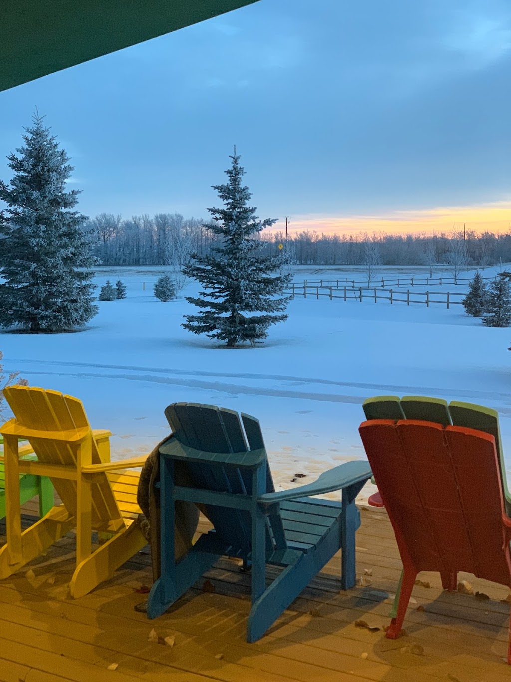 Fawn Meadows Lodge, Cabins & Year Round RV Park | 2201 18 Ave, Delburne, AB T0M 0V0, Canada | Phone: (403) 749-2099