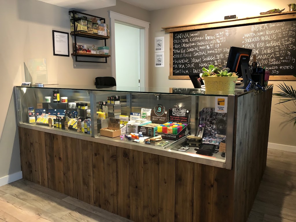 Lake Life Cannabis Co. | 1885B Bakery Frontage Rd, Christina Lake, BC V0H 1E3, Canada | Phone: (236) 350-0022