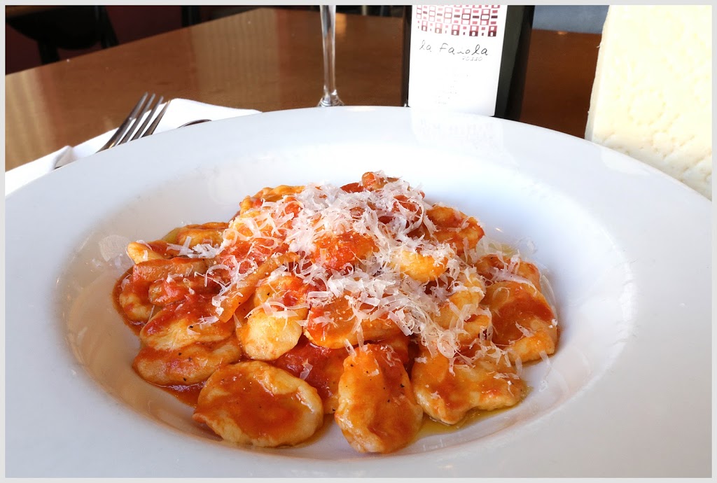 Zucca Trattoria | 2110 Yonge St, Toronto, ON M4S 2A5, Canada | Phone: (416) 488-5774