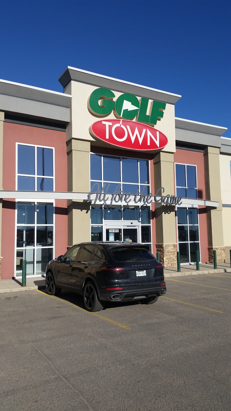 Golf Town | 3015 Clarence Ave S, Saskatoon, SK S7T 0B4, Canada | Phone: (306) 652-4571