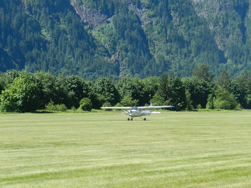 FVRD Regional Airpark (CYHE) | 62720 Airport Rd, Hope, BC V0X 1L2, Canada | Phone: (604) 869-2819