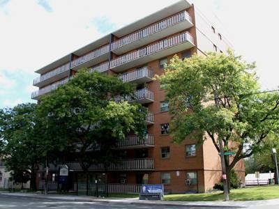 Dundurn Court Apartments | 285 Dundurn St S, Hamilton, ON L8P 4L2, Canada | Phone: (905) 527-8143