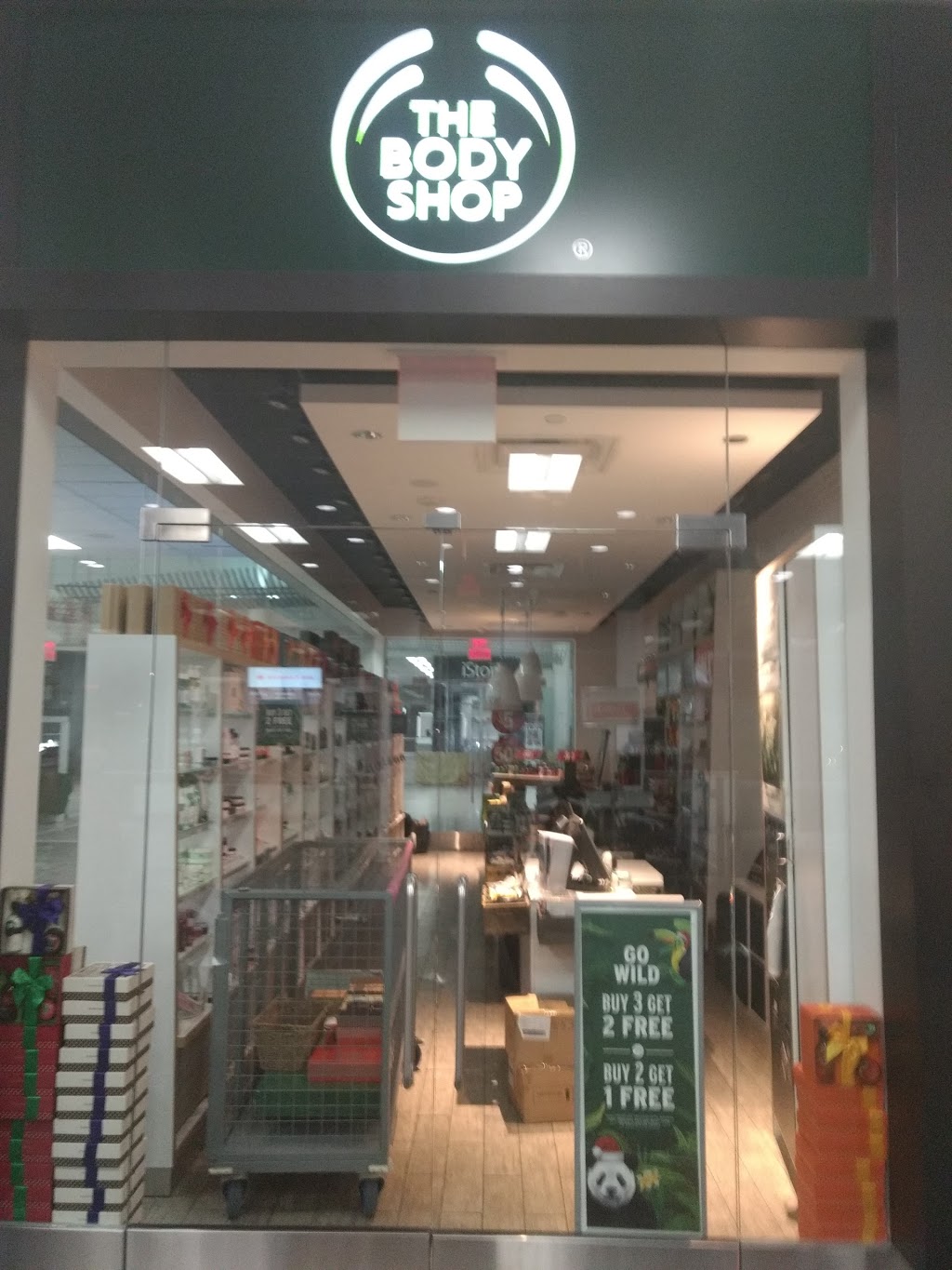 The Body Shop | Terminal 1, 6301 Silver Dart Dr, Mississauga, ON L4W 1S9, Canada | Phone: (905) 673-7263