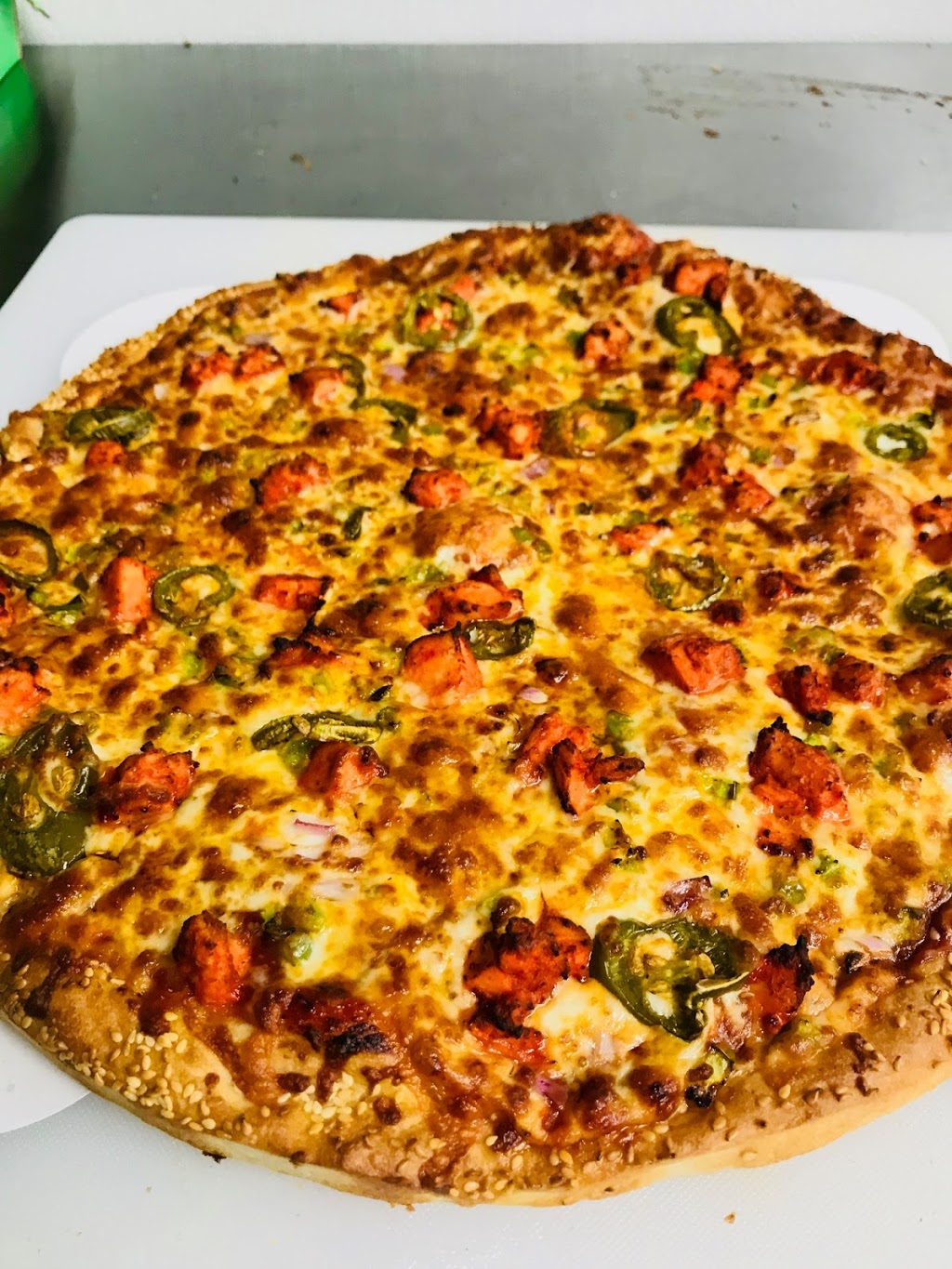 Red Swan Pizza | 270 Baseline Rd #310, Sherwood Park, AB T8H 1R4, Canada | Phone: (780) 570-0032