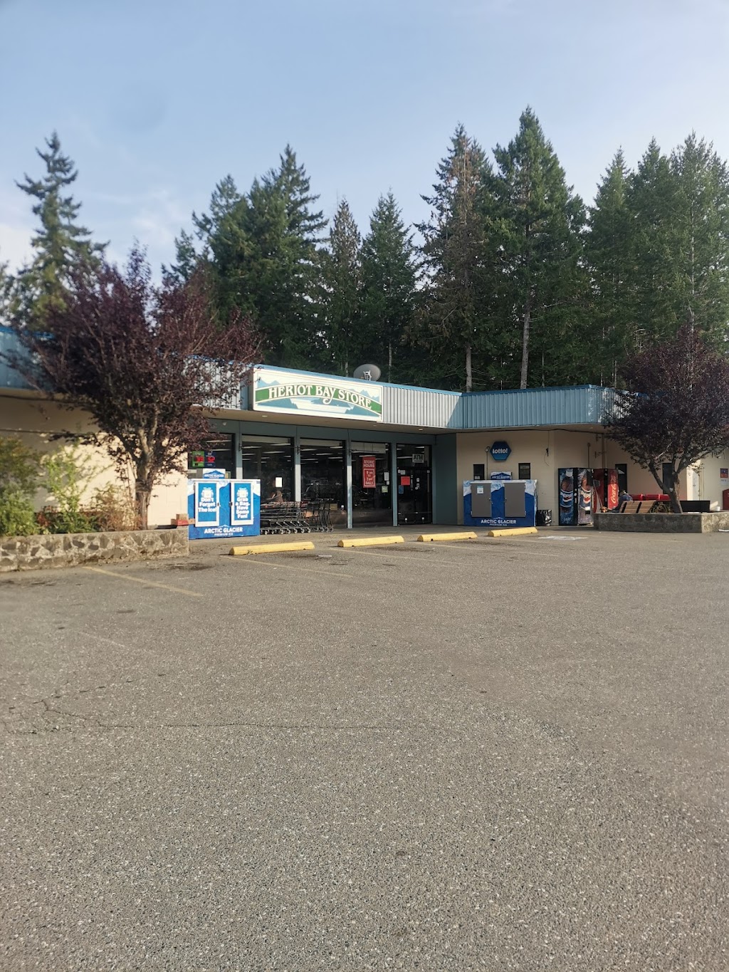 Heriot Bay Tru Value Foods | 1536 W Rd, Heriot Bay, BC V0P 1H0, Canada | Phone: (250) 285-2436