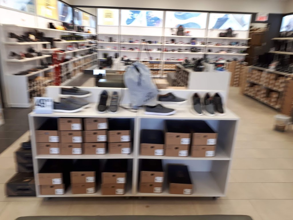 Chaussures Yellow | 2232 Boulevard des Laurentides, Laval, QC H7K 3G5, Canada | Phone: (450) 629-9012