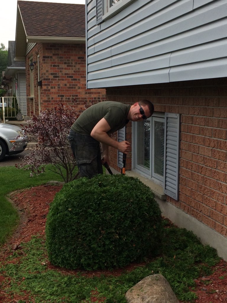 Good Lookin Lawn Care & Landscaping | 135148 13 Line, Thamesford, ON N0M 2M0, Canada | Phone: (519) 993-6606