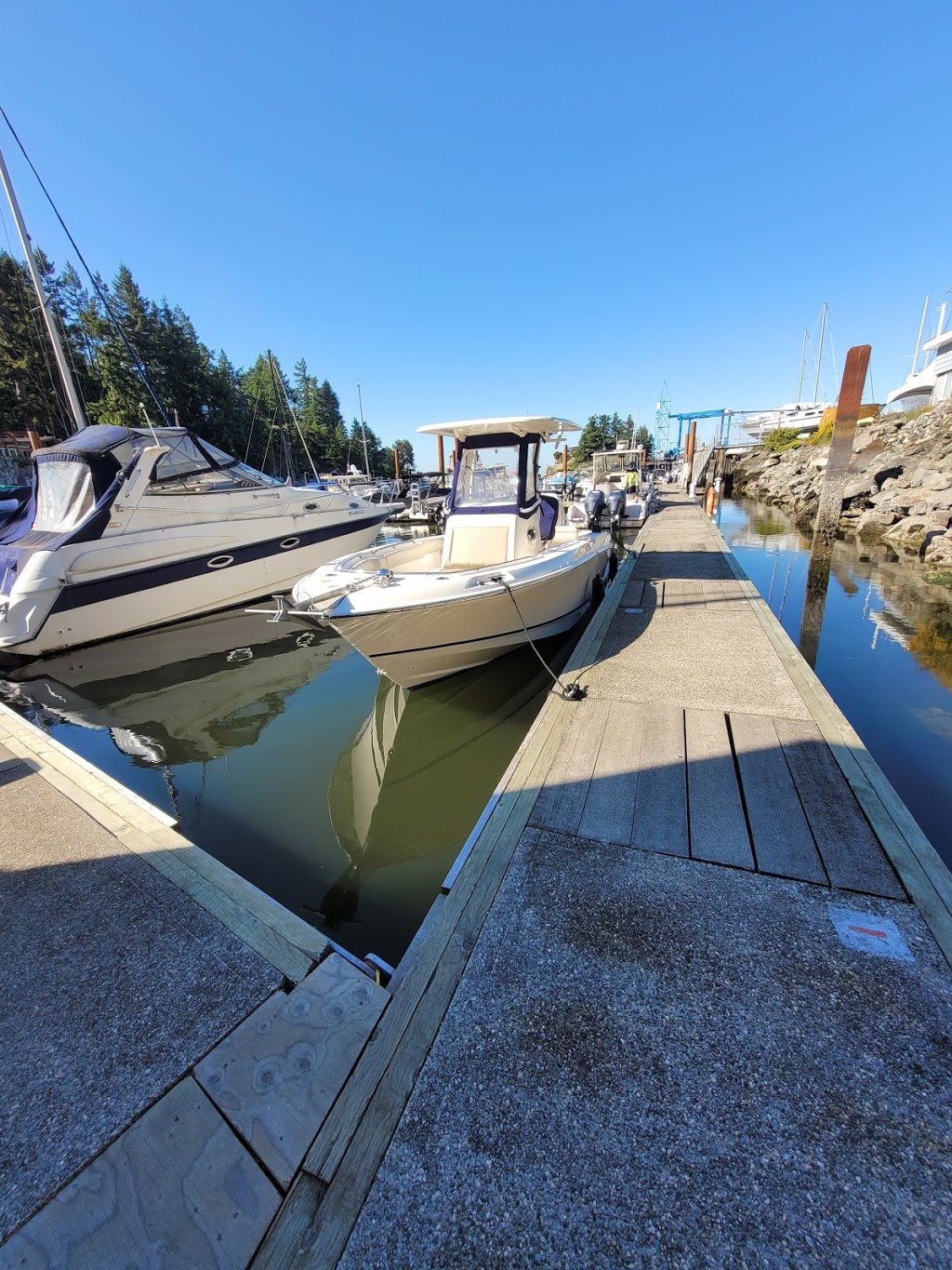 West Vancouver Marina | 5908 Marine Dr, West Vancouver, BC V7W 2S1, Canada | Phone: (604) 901-2524