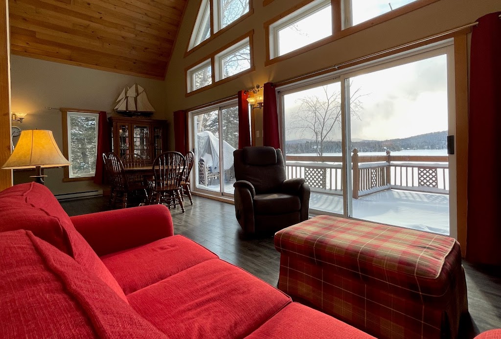 Chalet Le Ptit Prince | 1961 Chem. du Lac Quenouille, Val-des-Lacs, QC J0T 2P0, Canada | Phone: (514) 967-5196