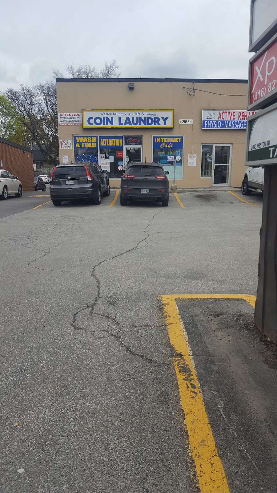 Weston Laundromat Cafe & Lounge | 2083 Weston Rd, York, ON M9N 1X7, Canada | Phone: (416) 242-3986