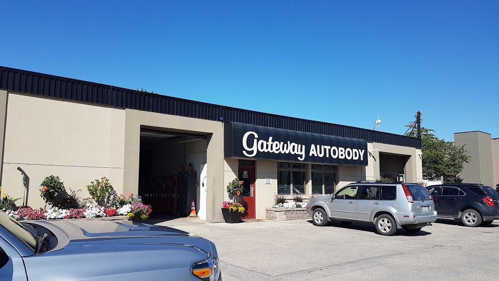 Gateway Autobody Ltd | 715 Kimberly Ave, Winnipeg, MB R2K 0Y4, Canada | Phone: (204) 667-5544