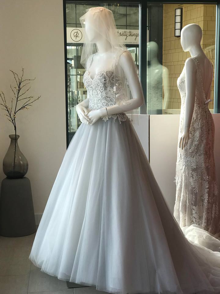 Mia Boutique Bridal & Occasions | 3531 Bayview St #120, Richmond, BC V7E 5W3, Canada | Phone: (604) 279-8936