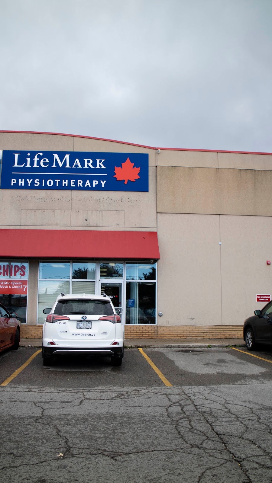 Lifemark Physiotherapy Scarborough Village | 3481 Kingston Rd, Scarborough, ON M1M 1R4, Canada | Phone: (416) 266-8844