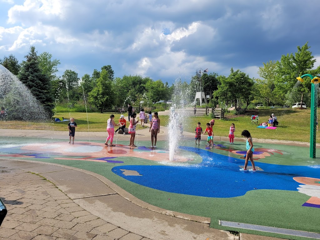 Richmond Green Park - Childrens Splash Pad | 1200 Elgin Mills Rd E, Richmond Hill, ON L4S 1M5, Canada | Phone: (905) 737-1236