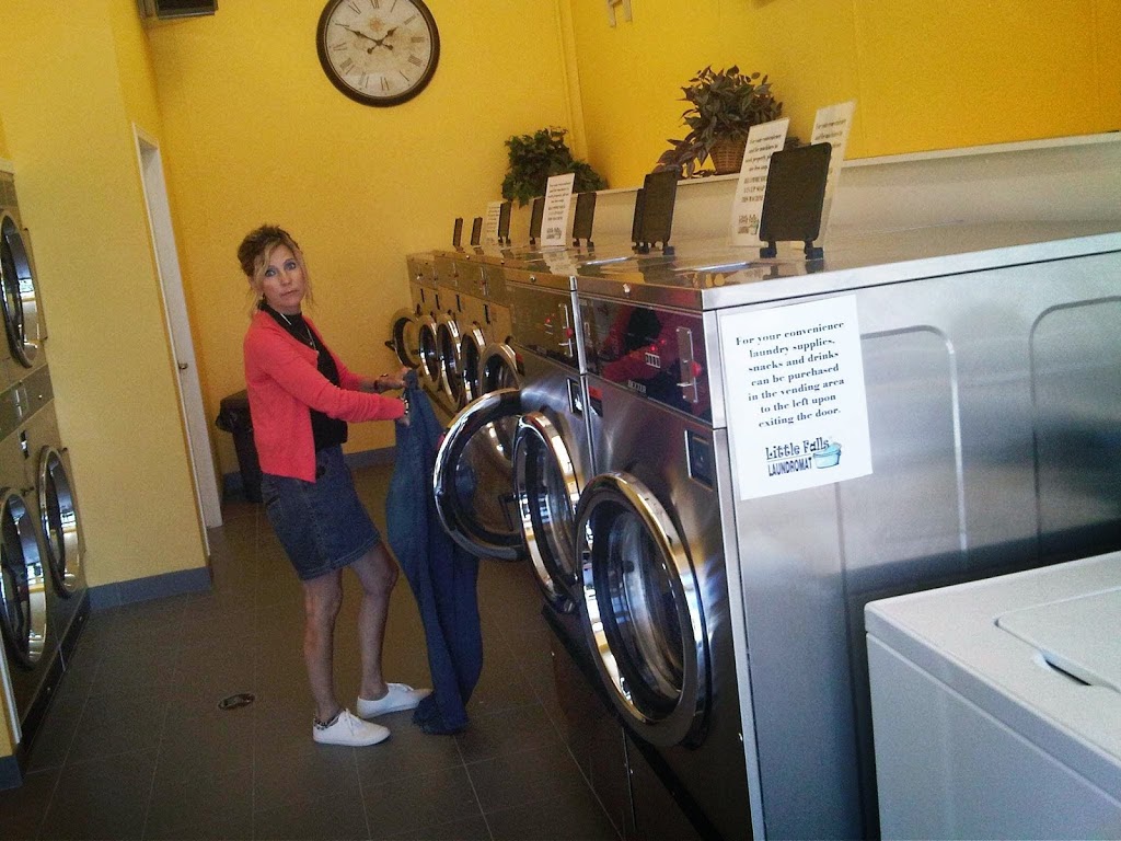 Little Falls Laundromat | 357 Queen St W Box 2139, St. Marys, ON N4X 1A1, Canada | Phone: (519) 284-9999