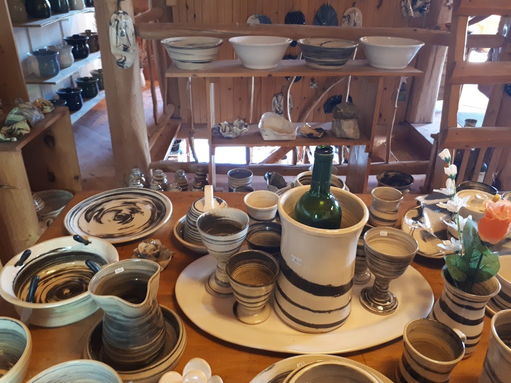 la maison de la poterie | 317 Route 105, Kazabazua, QC J0X 1X0, Canada | Phone: (819) 467-2182