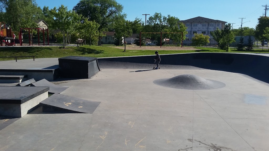 Red River Skatepark | 293 Murray Ave, Winnipeg, MB R2V 4H7, Canada | Phone: (877) 311-4974