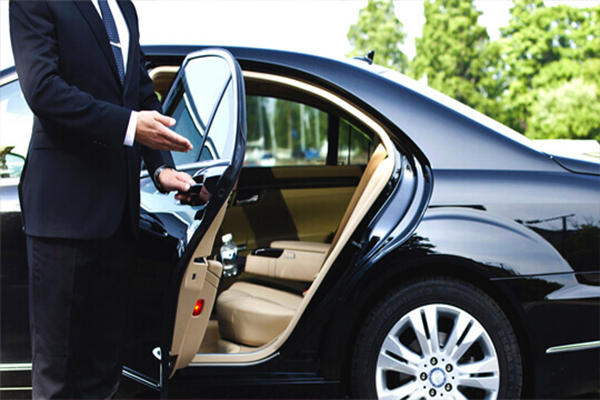 Toronto Airport Limos | 226 Crocus Dr, Scarborough, ON M1R 4T7, Canada | Phone: (647) 631-6603