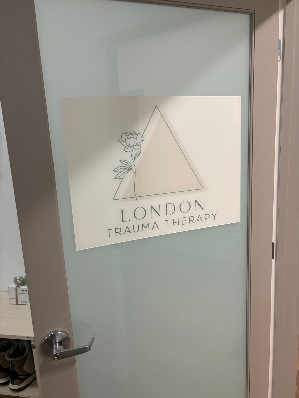 London Trauma Therapy | 9918 Glendon Dr, Komoka, ON N0L 1R0, Canada | Phone: (226) 777-7702