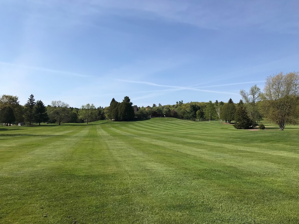 The Fairways at Kirrie Glen | 1838 Kirrie Glen Road, Hwy 118 W, Bracebridge, ON P1L 1W8, Canada | Phone: (705) 645-4520