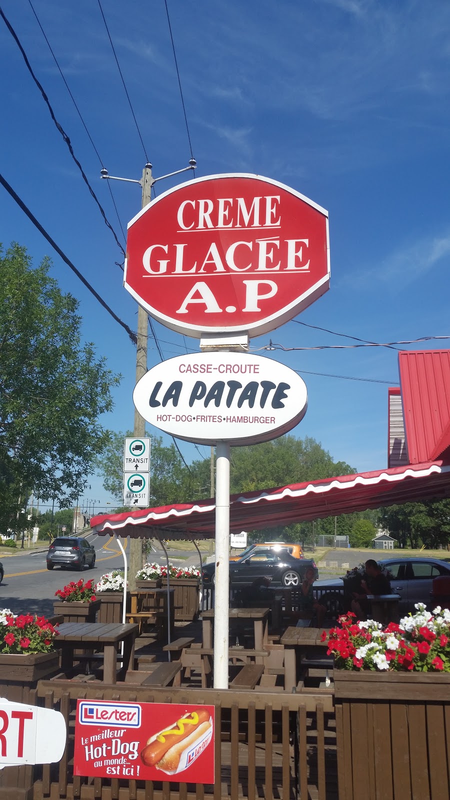 Creme Glacee AP | 218 QC-132, Sorel-Tracy, QC J3R 1K4, Canada | Phone: (450) 743-8558