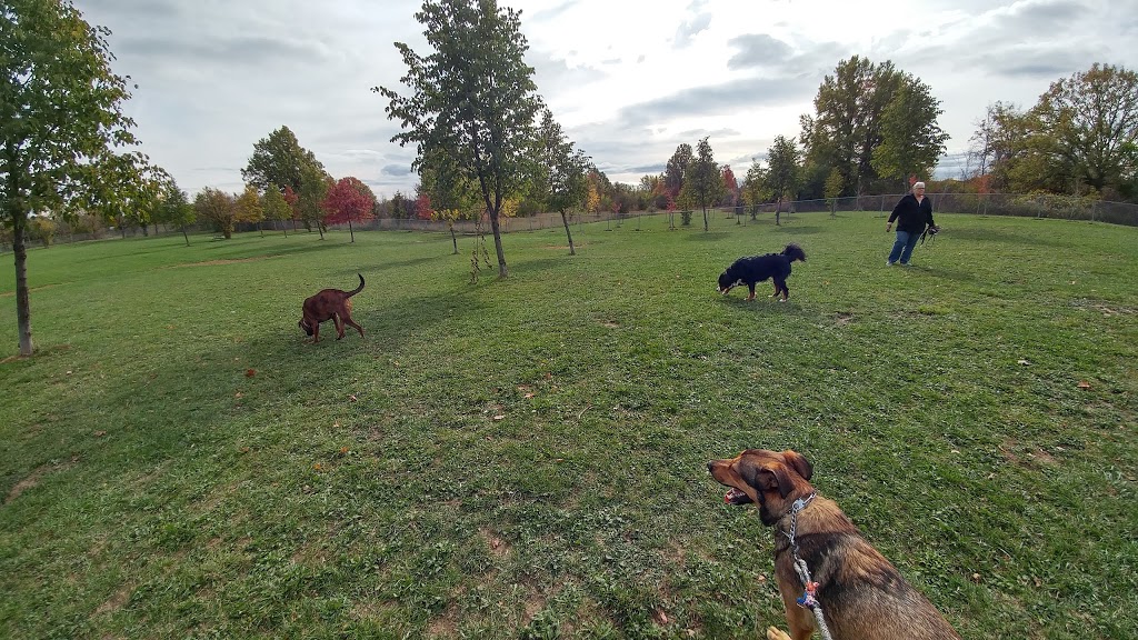 Burgoyne Woods Dog Park | 70 Edgedale Rd, St. Catharines, ON L2R, Canada | Phone: (905) 688-5600