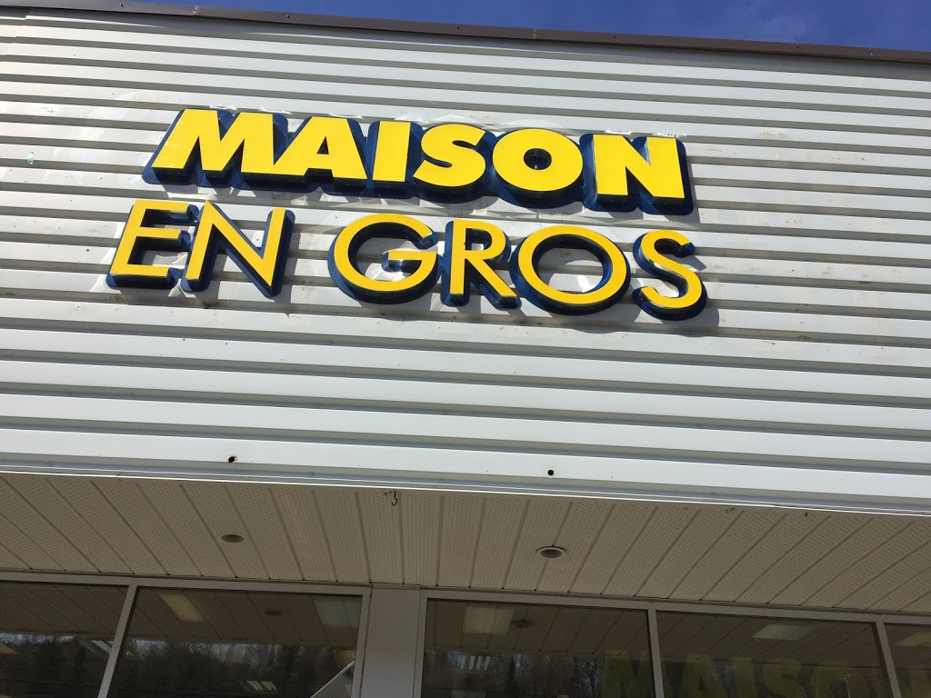 Maison En Gros | 1200 QC-117, Sainte-Agathe-des-Monts, QC J8C 1L8, Canada | Phone: (819) 774-3726