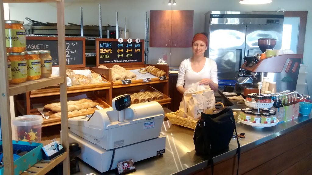 Bagel St-Grégoire | Marché Godefroy, 1700 Avenue Descôteaux, Bécancour, QC G9H 1Y7, Canada | Phone: (819) 233-2244