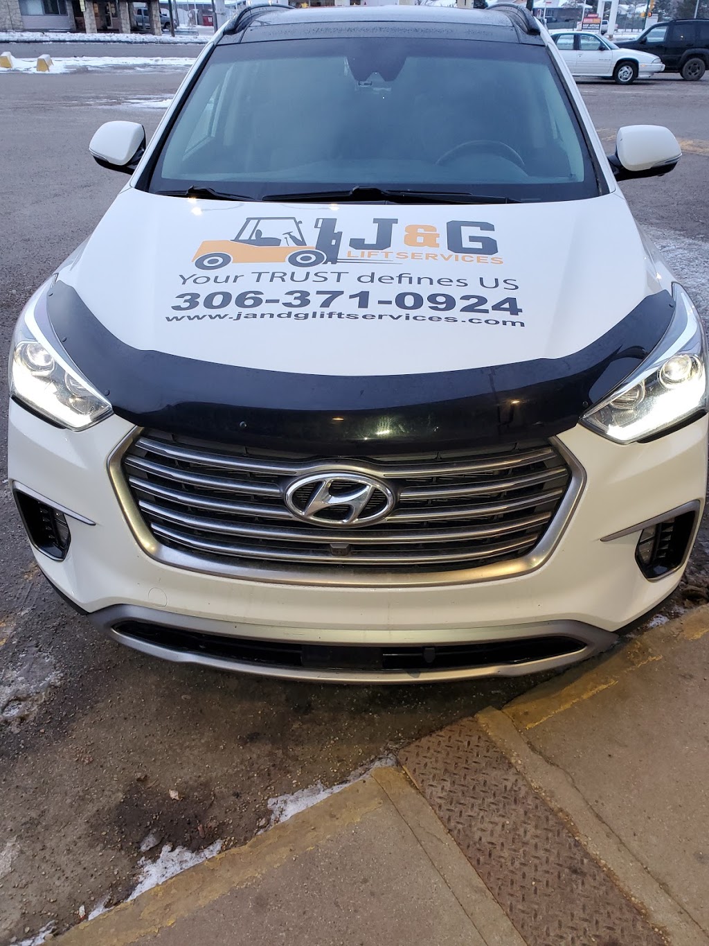 J & G Lift Services Ltd | 326 Vancouver Ave S, Saskatoon, SK S7M 3N1, Canada | Phone: (306) 371-0924