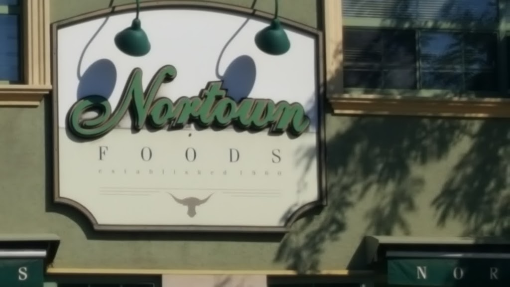 Nortown Foods | 892 Eglinton Ave W, Toronto, ON M6C 2B6, Canada | Phone: (416) 789-2921