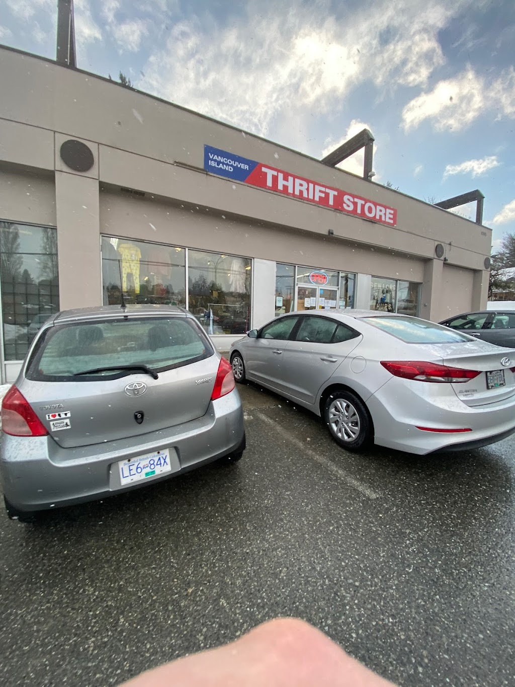 Vancouver Island Thrift Store | 1585 Bowen Rd Unit 1, Nanaimo, BC V9S 1G4, Canada | Phone: (250) 585-5001