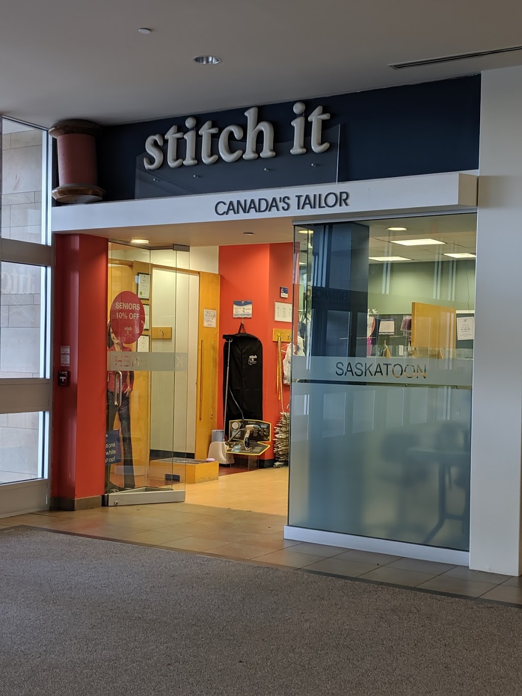 Stitch It Clothing Alterations | 2960 Kingsway Dr, Kitchener, ON N2C 1X1, Canada | Phone: (519) 894-7237