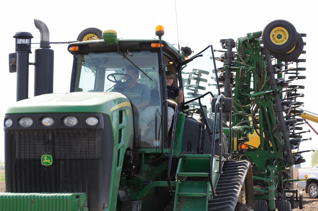 Cervus Equipment John Deere | 5001 82 St, Stettler, AB T0C 2L0, Canada | Phone: (403) 742-4427