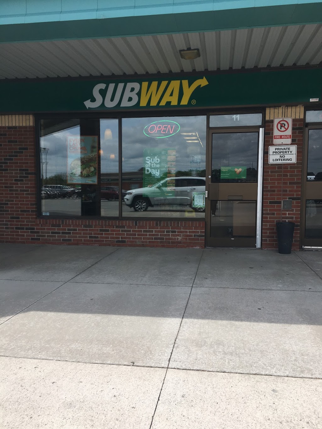 Subway | Amberlea Shopping Centre, 1822 Whites Rd N Unit #11, Pickering, ON L1V 4M1, Canada | Phone: (905) 420-8811