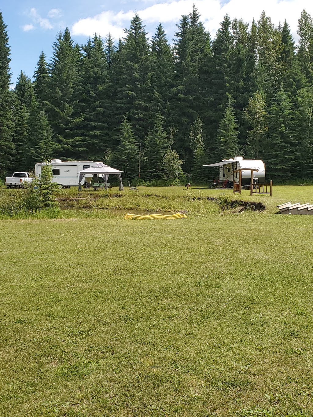 Raven River Hideaway | Unnamed Rd,, Stauffer, AB T0M 1W0, Canada | Phone: (403) 540-0484