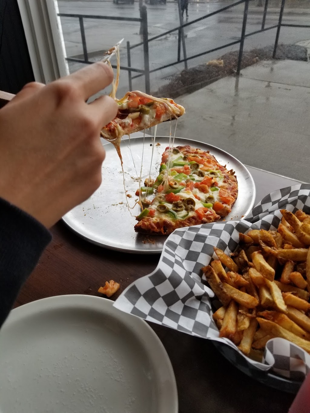 Pizza Amore | 29 King St E B, Colborne, ON K0K 1S0, Canada | Phone: (905) 355-3000