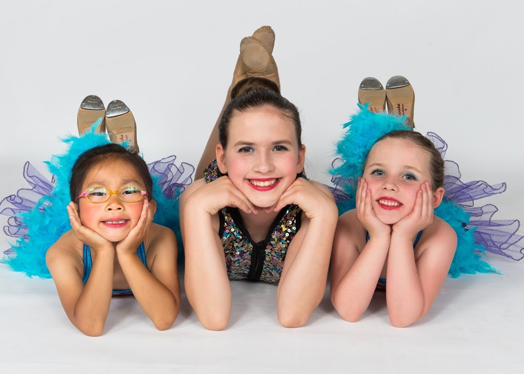 The Pointe Dance Centre | 349 Jane St, Toronto, ON M6S 3Z3, Canada | Phone: (416) 763-1100