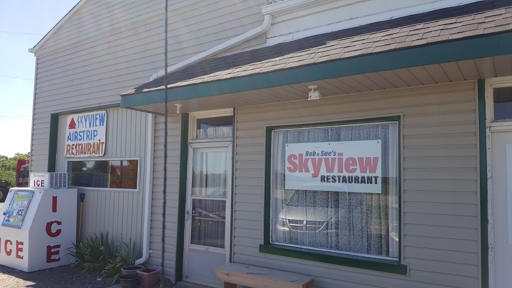 Skyview Restaurant | 4267 London Line, Wyoming, ON N0N 1T0, Canada | Phone: (519) 845-0777