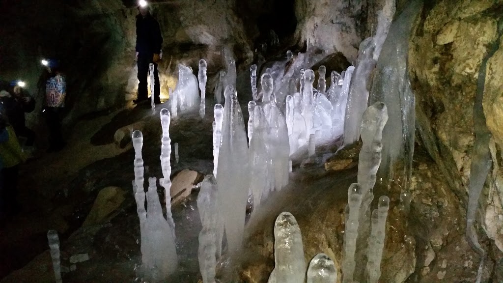 Caverne Laflèche par Arbraska | 255 Route Principale, Val-des-Monts, QC J8N 4B7, Canada | Phone: (819) 457-4033